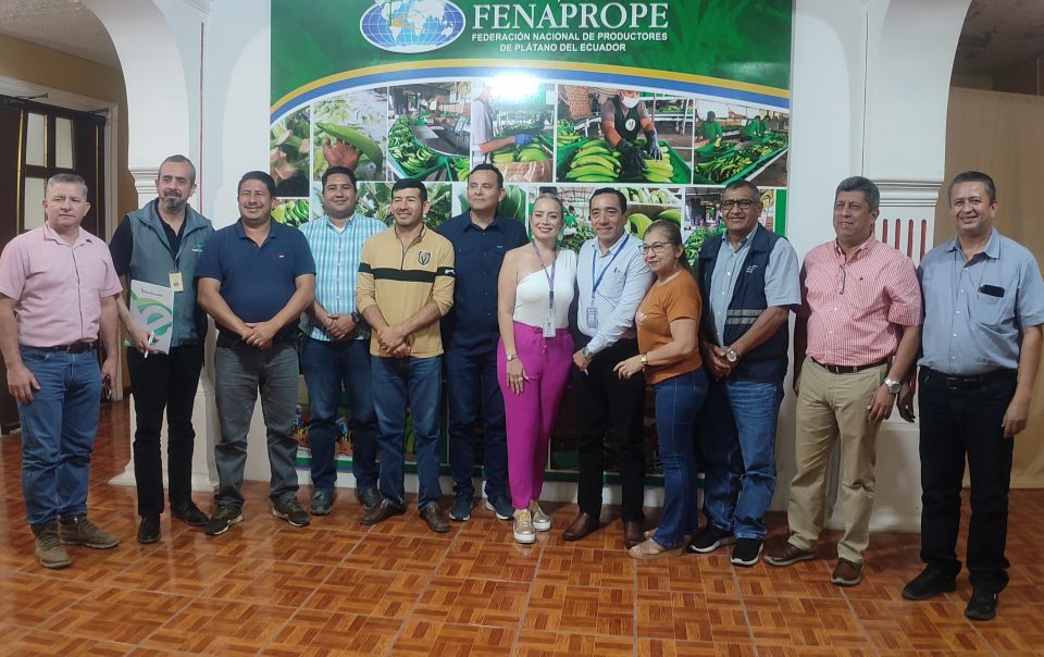 fotografía de grupo de personas